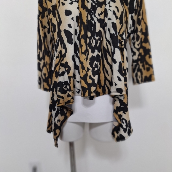 Isabella Rodriguez Academia Animal Print Waterfall Mobwife Cardigan Size L - Picture 3 of 14